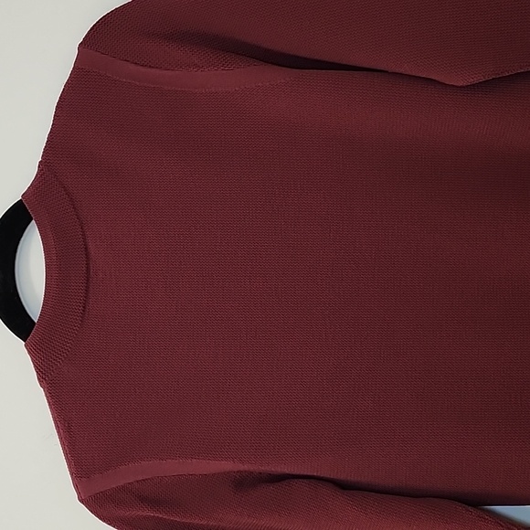 NWT St. John deep cherry or pomegranate red crew neck sweater Sz Med